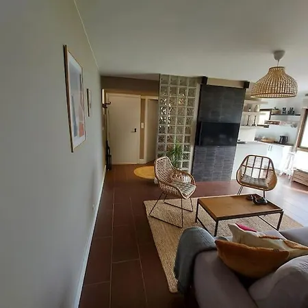 A Casa Do Faro Apartment *